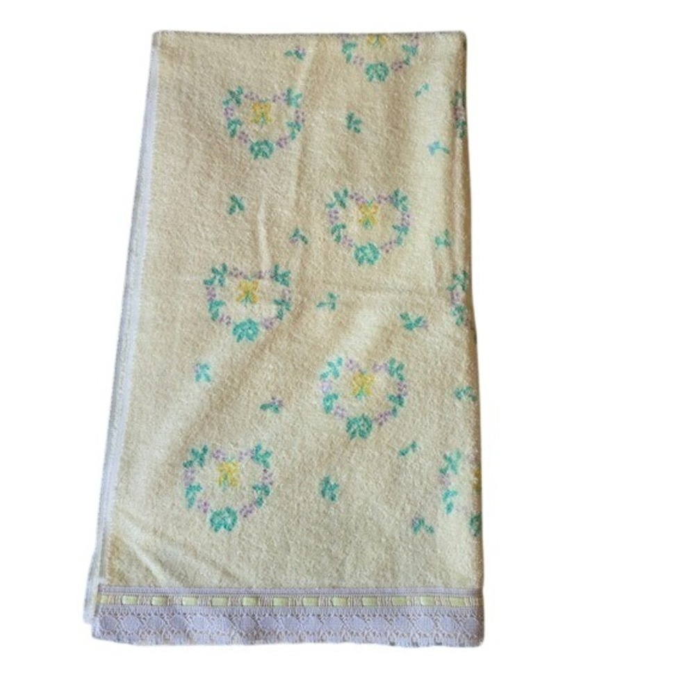 Vintage DUNDEE Bath and Hand Towel Yellow Heart Print